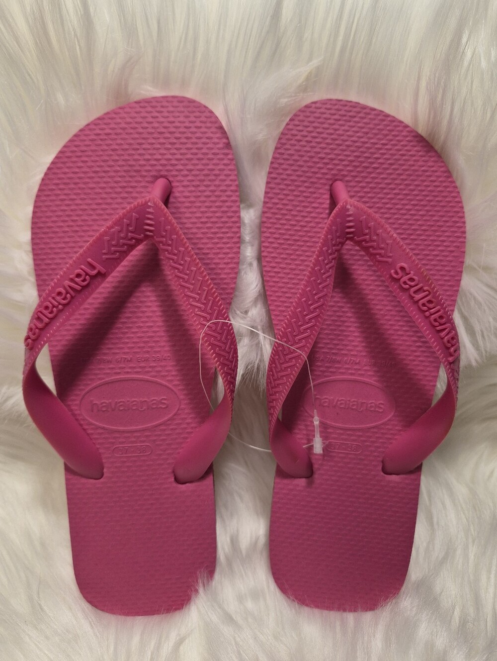 Havaianas Flux Flip Flops in Hot Pink